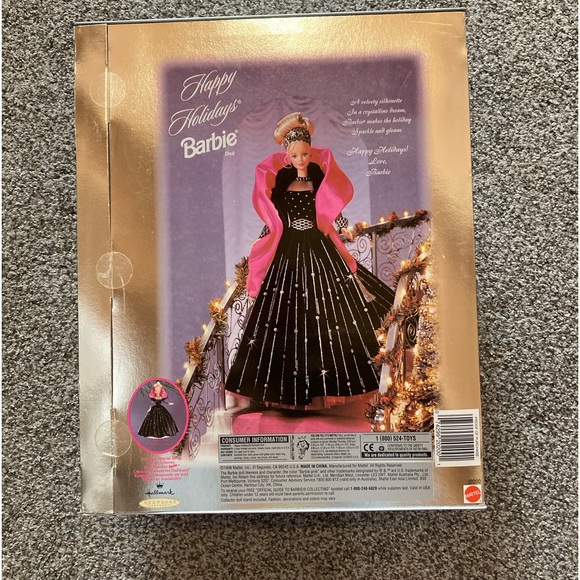 Barbie Hallmark Special Edition Happy Holidays Barbie 1998 - Picture 7 of 10
